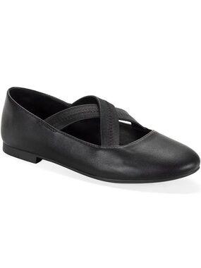 WILD PAIR Women's Viehnna Crisscross Ballet Flats- Size 7